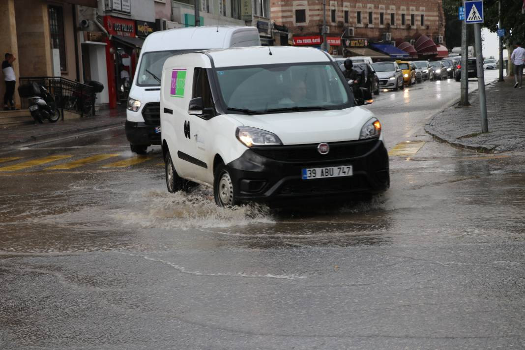 Trakya'da sağanak etkili oluyor - Resim: 5
